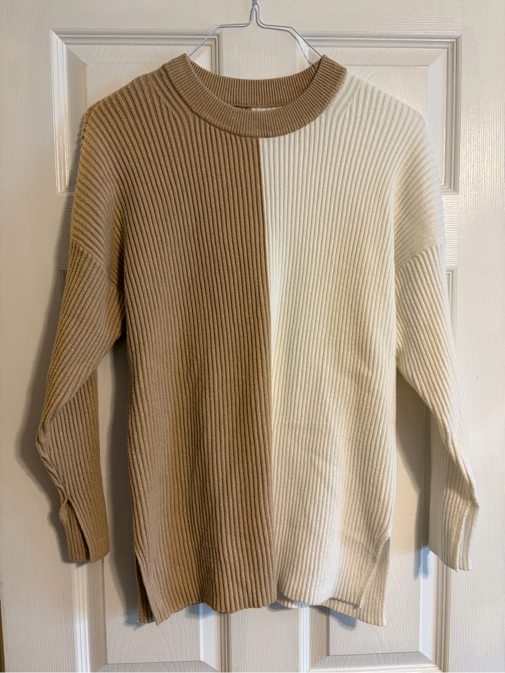 Abercrombie & Fitch Two Tone Colorblock Ribbed Knit Crewneck Sweater Tan Cream M